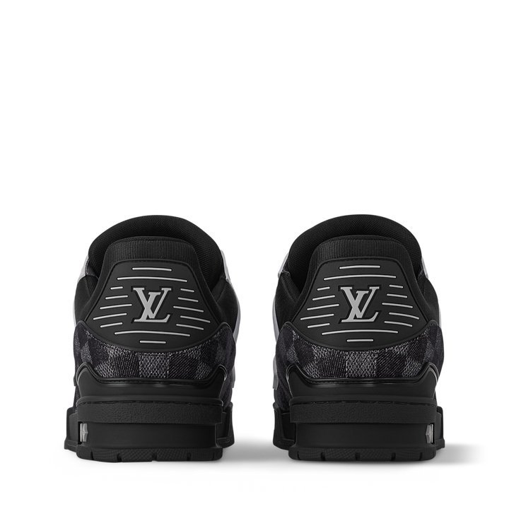 LOUIS VUITTON MONOGRAM BLACK SNEAKERS