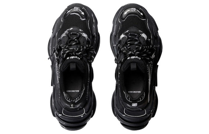 BALENCIAGA TRIPLE S ‘BLACK & WHITE